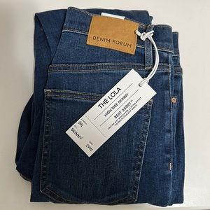Denim Forum blue jeans size 29